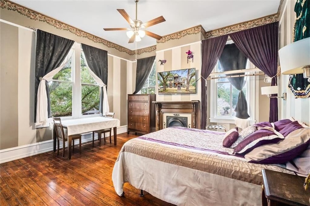 The Mardi Gras House - photo 26