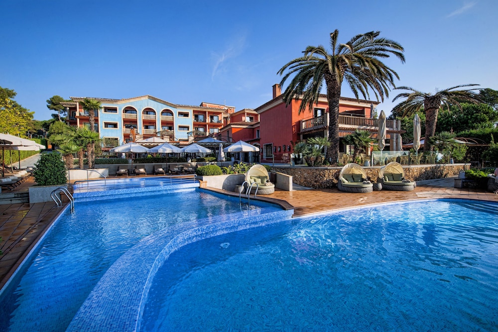 Hotel Cala del Pi Adults Only in Castell-Platja D'aro, Spain