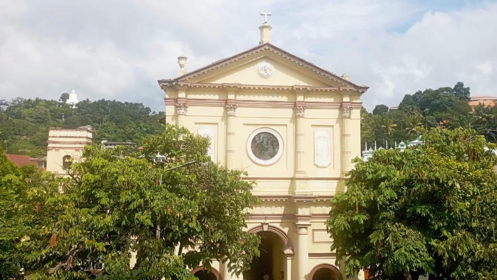 The Kandyan Lodge — 4-Star Luxury Hotel in Kandy, Sri Lanka