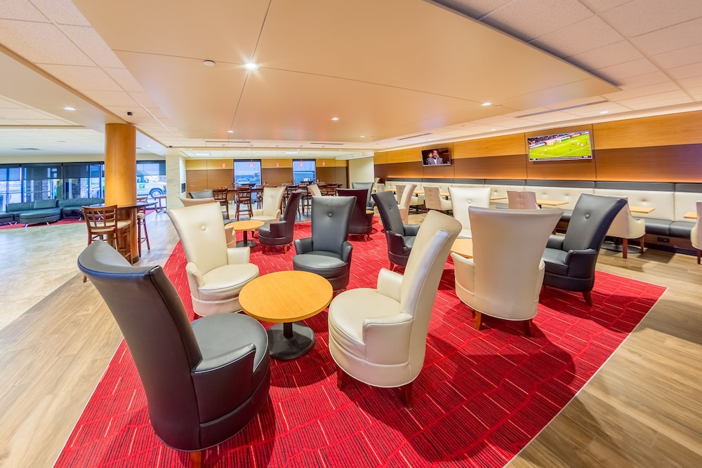 Holiday Inn Des Moines Airport Conf Center by IHG - photo 51