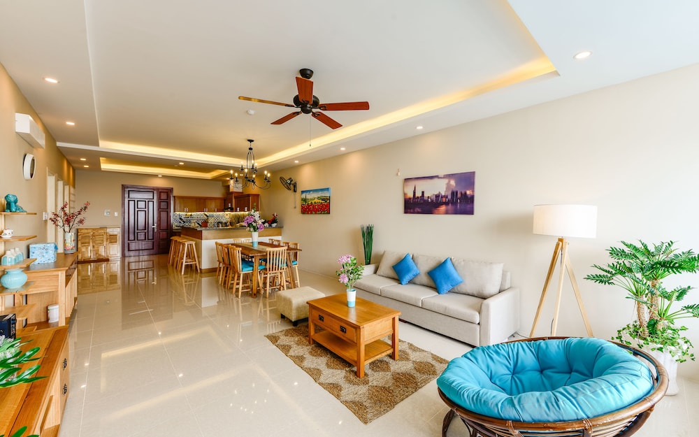 Premium Beach Hotels Apartments — Vung Tau