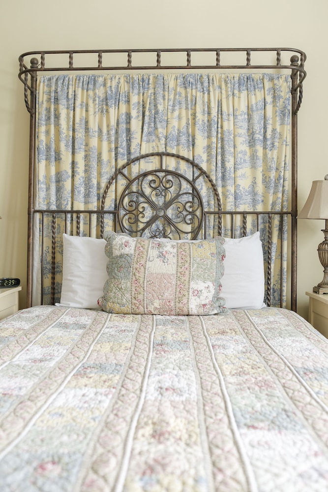 Delamater Inn - photo 7