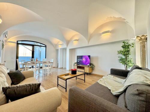 Victoriei Two Bedroom Apartment — 4-Star Luxury Hotel in Bucharest, Romania