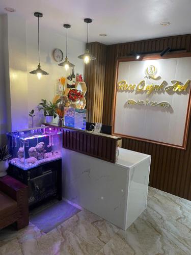 Rosa Quỳnh Anh in Cat Ba, Vietnam