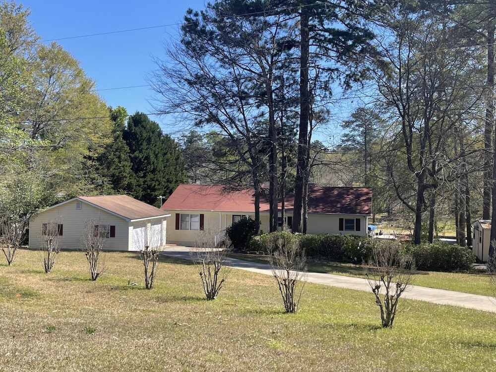 Liv At The Lake Sinclair — Milledgeville
