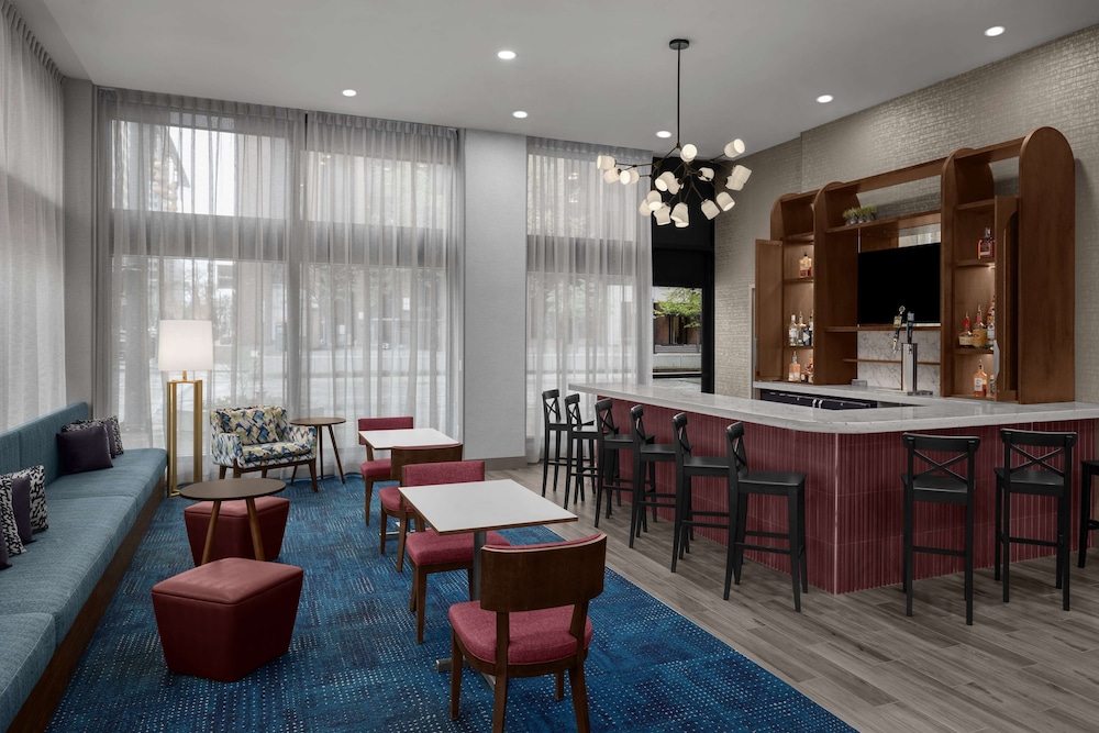 Hampton Inn Cleveland Downtown - photo 26