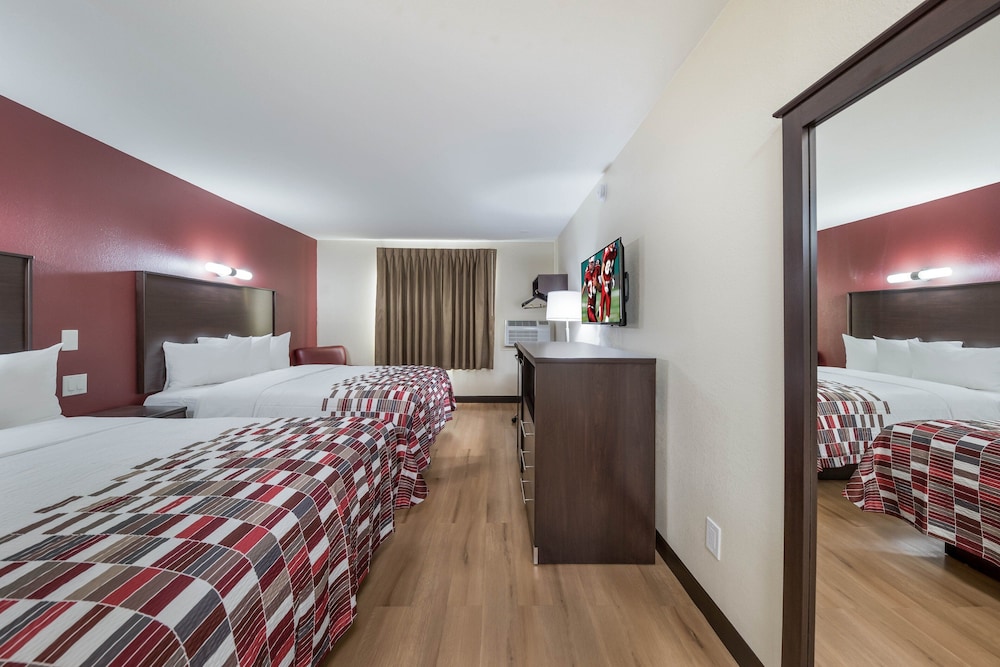 Red Roof Inn & Suites Denton - photo 19