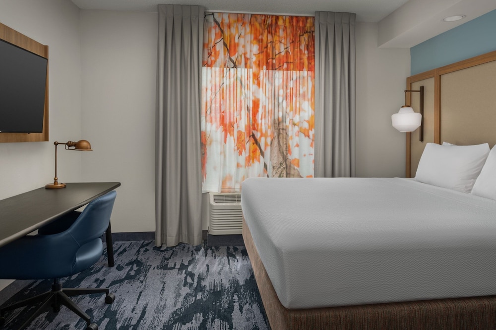Fairfield Inn & Suites by Marriott Roanoke Hollins I 81 - photo 14