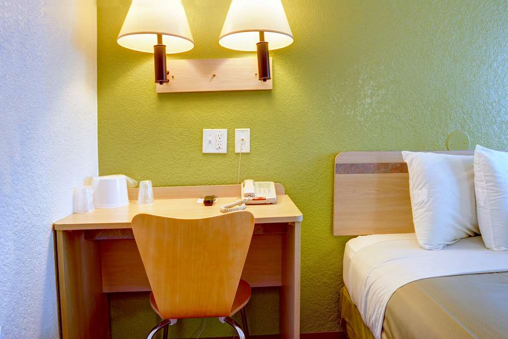 Motel 6 Eugene OR South Springfield - photo 9