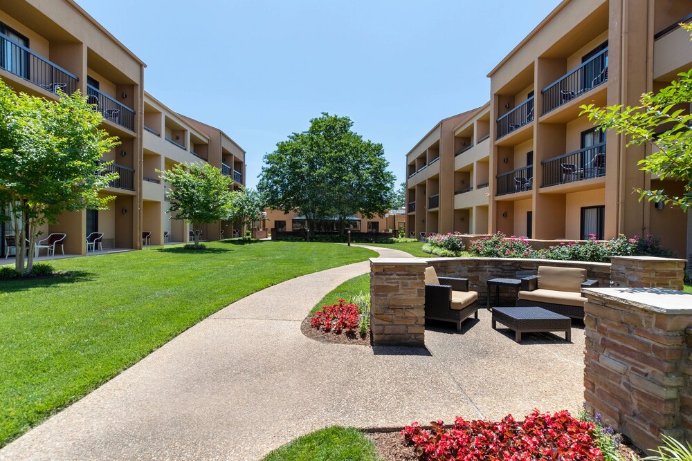 Courtyard by Marriott Dulles Airport Herndon Reston - photo 12