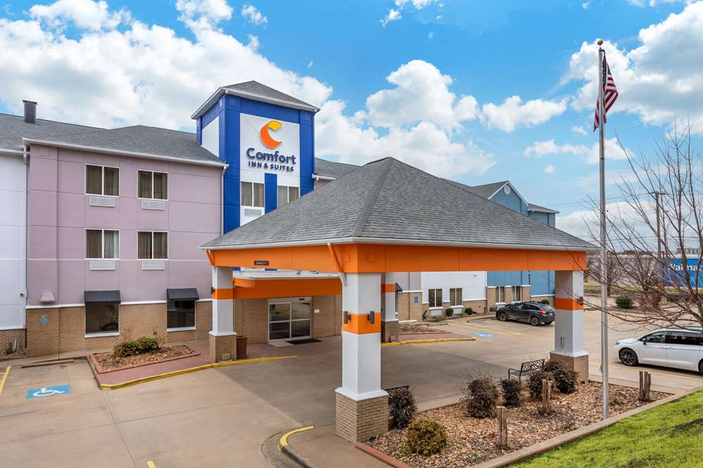 Comfort Inn & Suites Conway in Conway, United States
