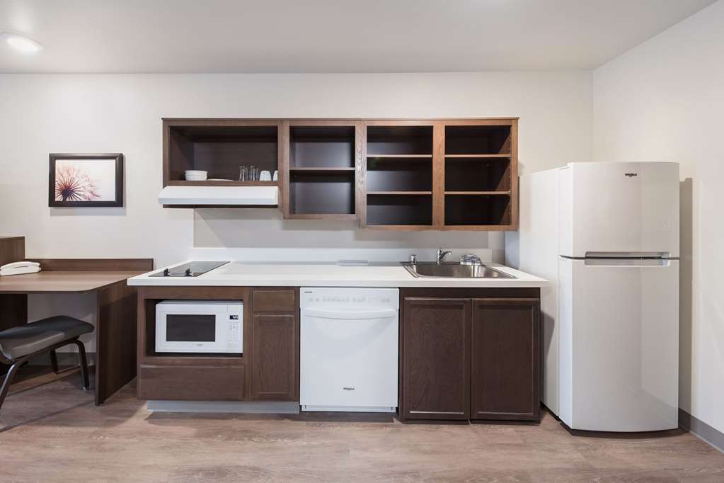 WoodSpring Suites Dallas Plano Central Legacy Drive - photo 24
