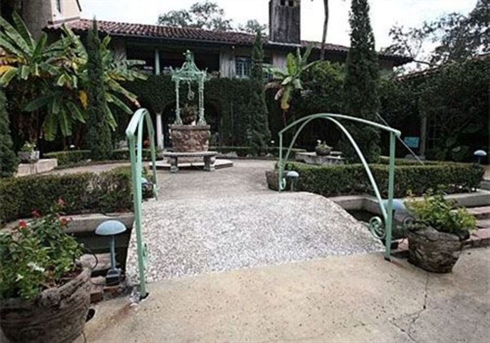 Club Continental - photo 126