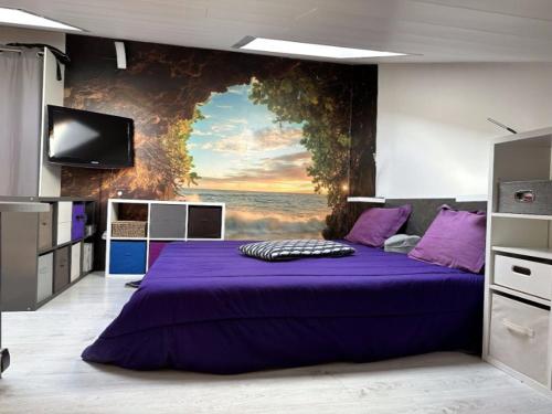 Joli Et Spacieux Studio Avec Garage Au Bord de Mer in Frejus, France