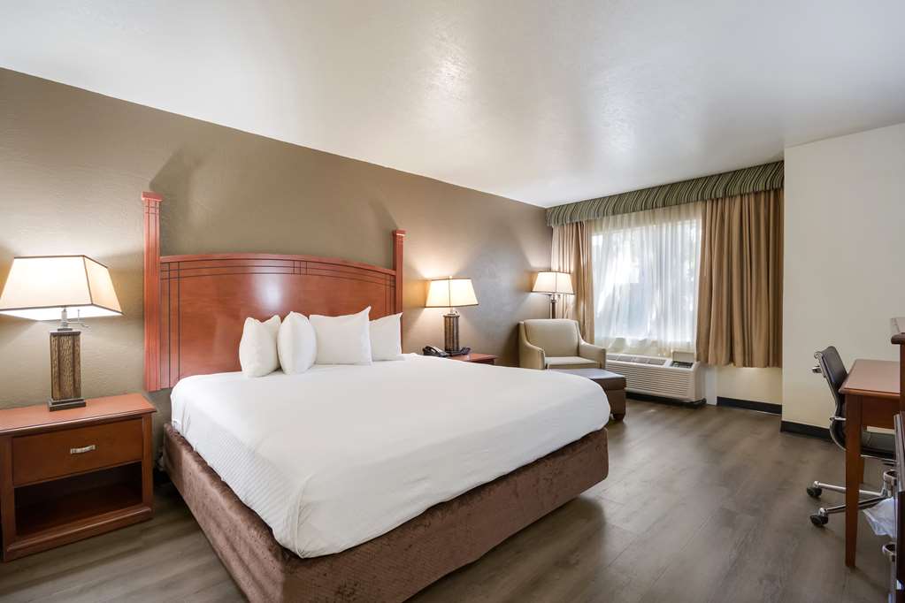 SureStay Plus Hotel by Best Western Lawton - photo 3