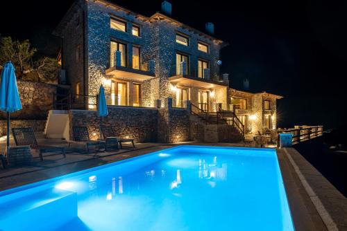 5 Ραχες 5 Raches - carbon neutral hotel in Arachova