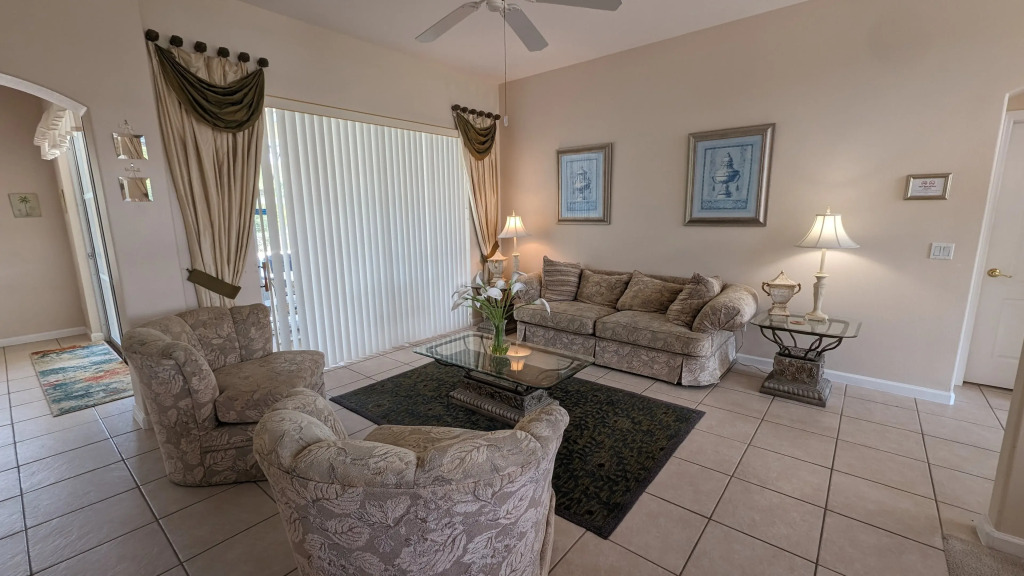 Prestwick Retreat - last minute hotel in Davenport