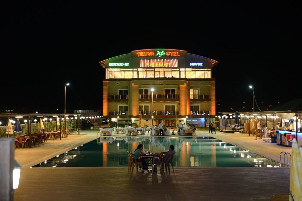 Truva Life Otel — hotel in Samandag
