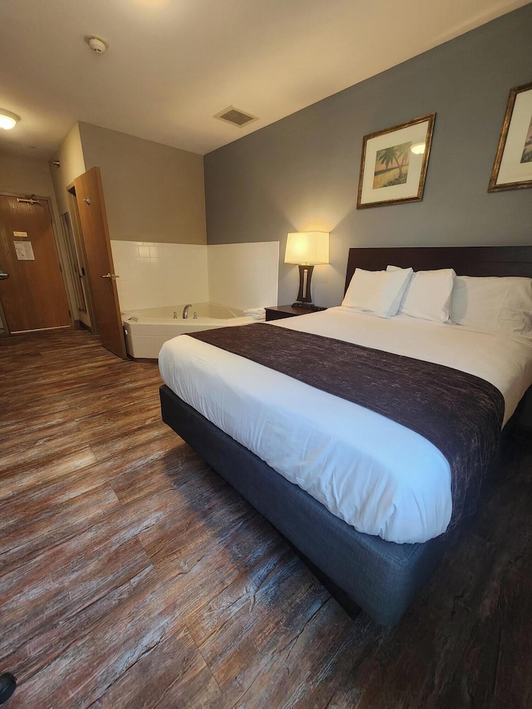 Put In Bay Resort and Conference Center - photo 11