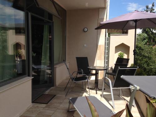 LUX Apartman — 4-Star Luxury Hotel in Balatonfured, Hungary