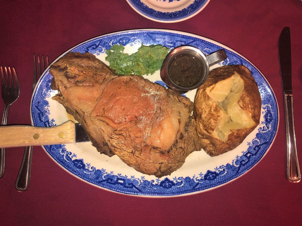 Gold Eagle Inn - photo 23