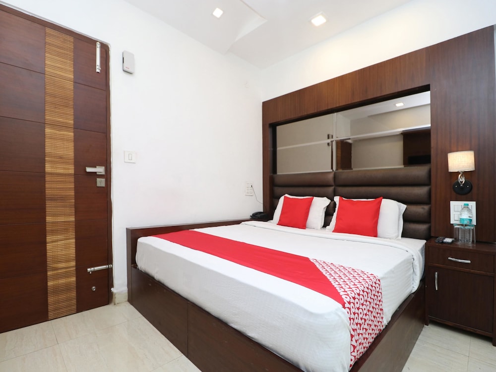 Oyo 29950 Hotel Ml Pride in Patiala, India