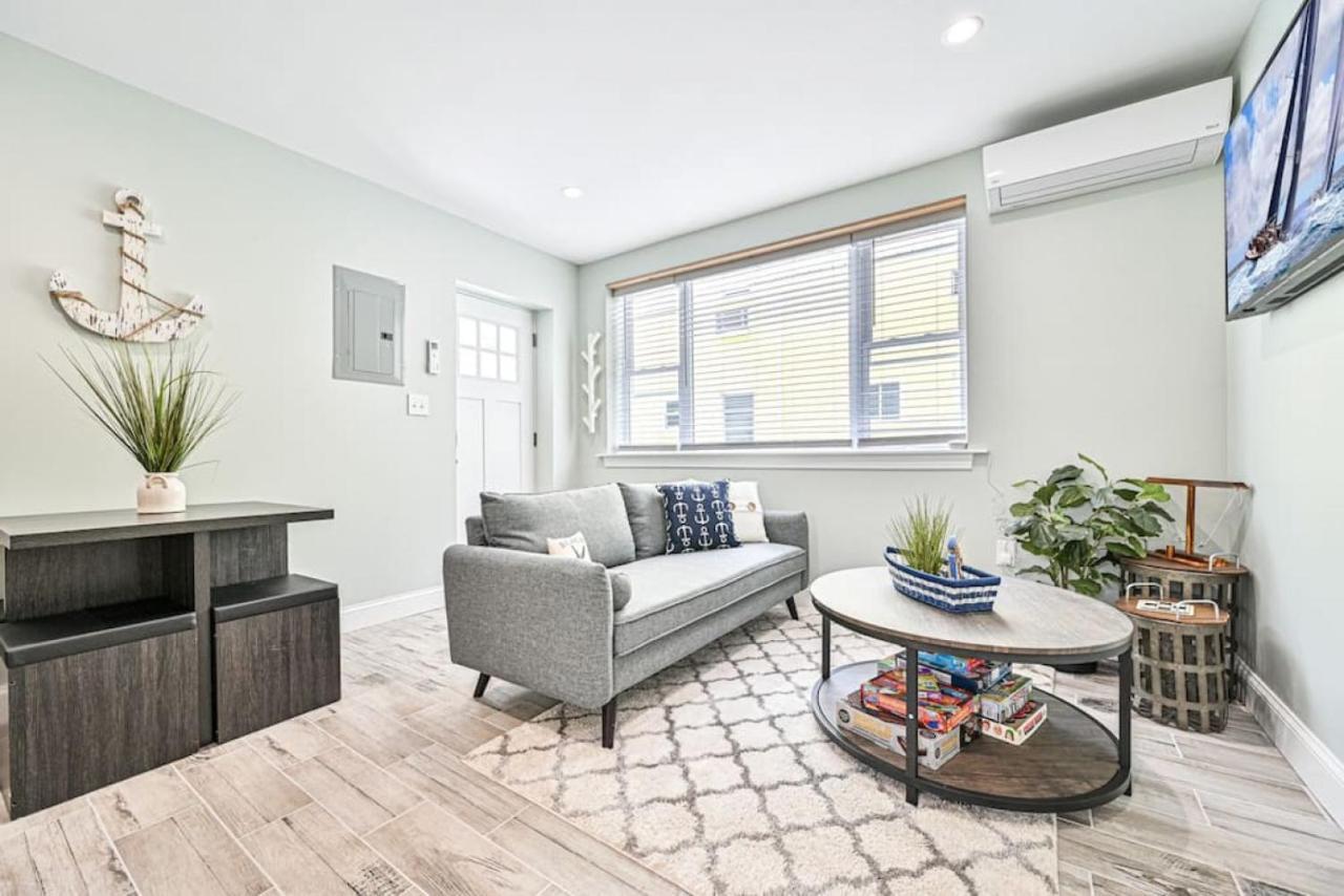 318 E Youngs Ave Unit 3 Serene Seaside Retreat Salty Shore — 4-Star Luxury Hotel in Wildwood, United States