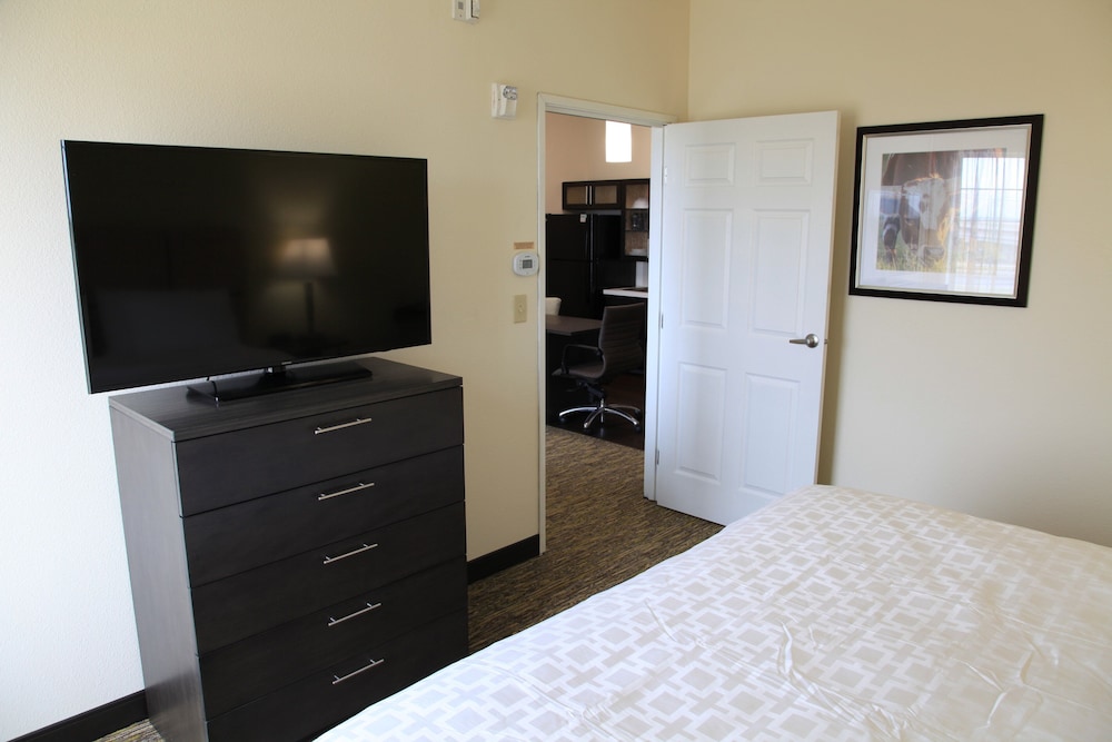 Candlewood Suites Austin North 290 & I 35 - photo 15