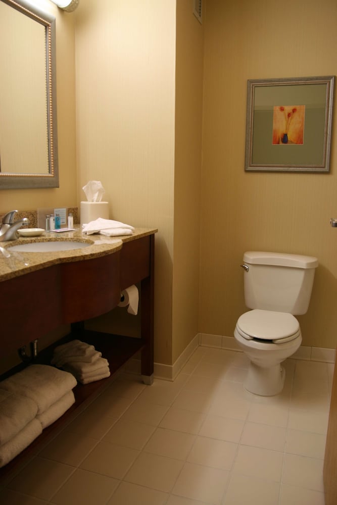 Hampton Inn White River Junction - photo 10