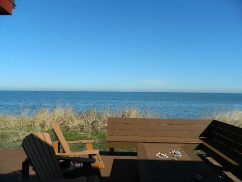 Sq Waters Edge — Sequim