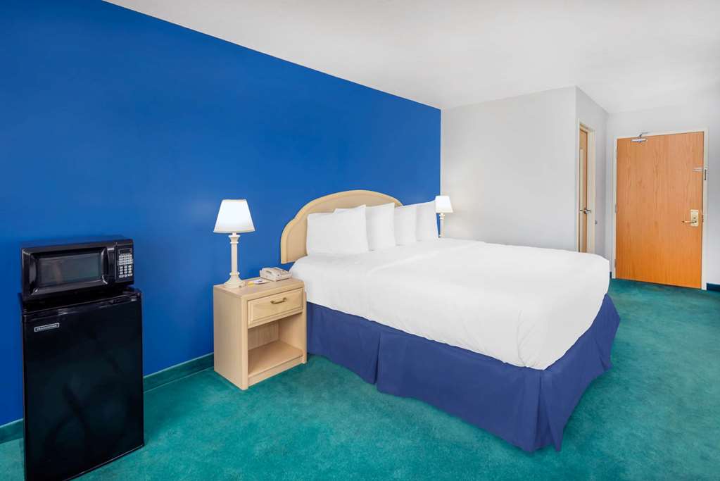 Days Inn by Wyndham Osage Beach Lake of the Ozarks - photo 13