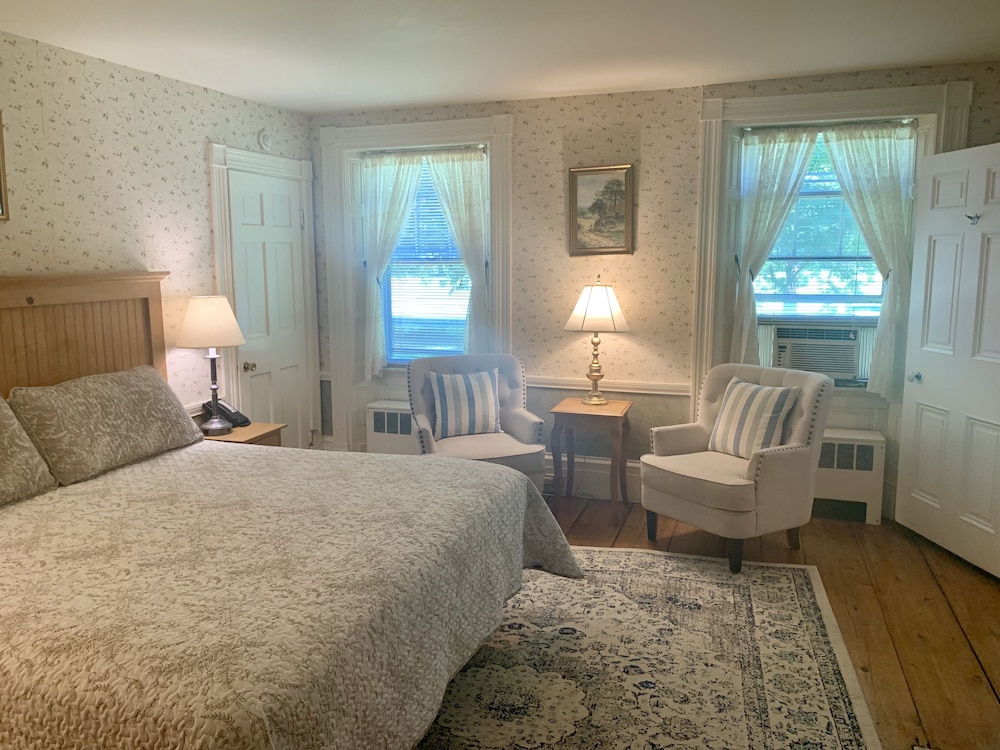 The Quechee Inn at Marshland Farm - photo 18