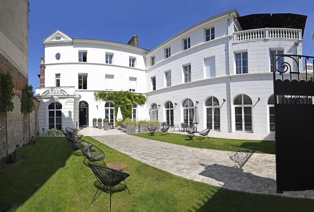 Manoir de l'évêché et Spa — 4-Star Luxury Hotel in Lisieux, France