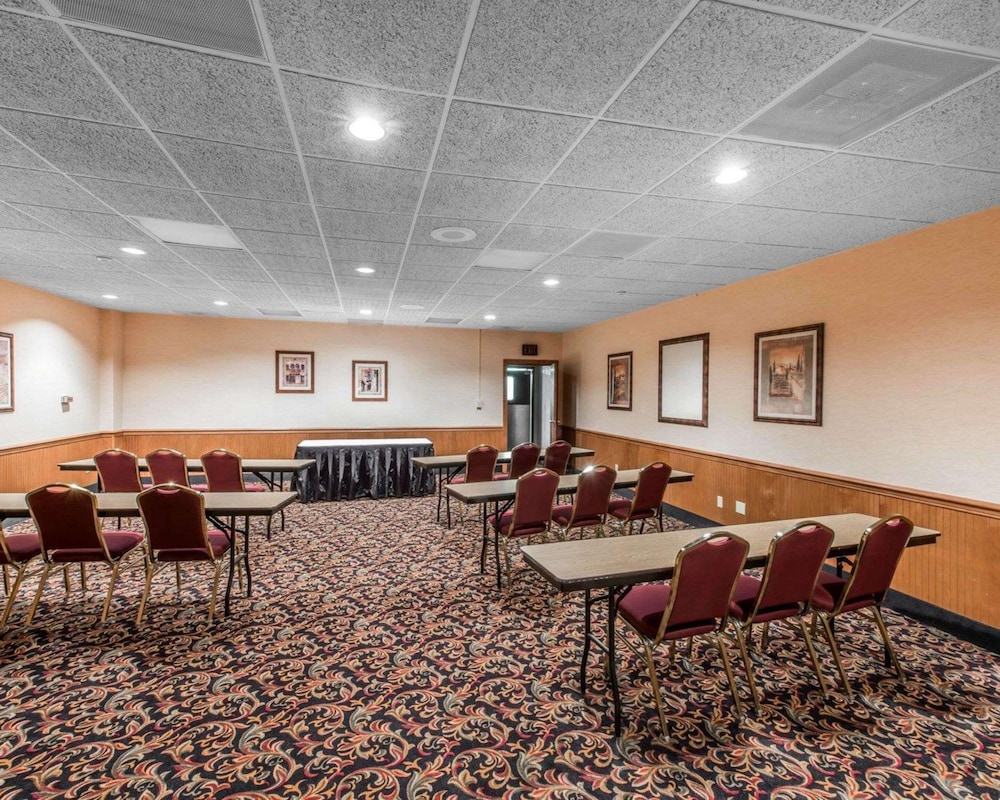 Quality Inn & Suites Erie near Casino - photo 50