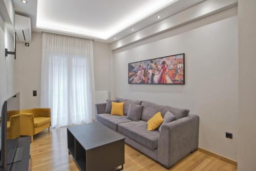 Stylish Ilisia Stay Luxury Fully Reno 2BR 2BA Apt — 4-Star Luxury Hotel in Athens, Greece