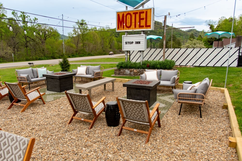 Townsend River Breeze Inn - photo 34