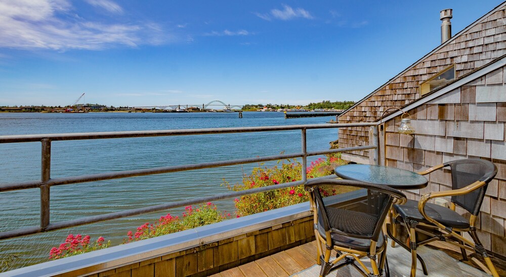 Embarcadero Resort Hotel & Marina - photo 45