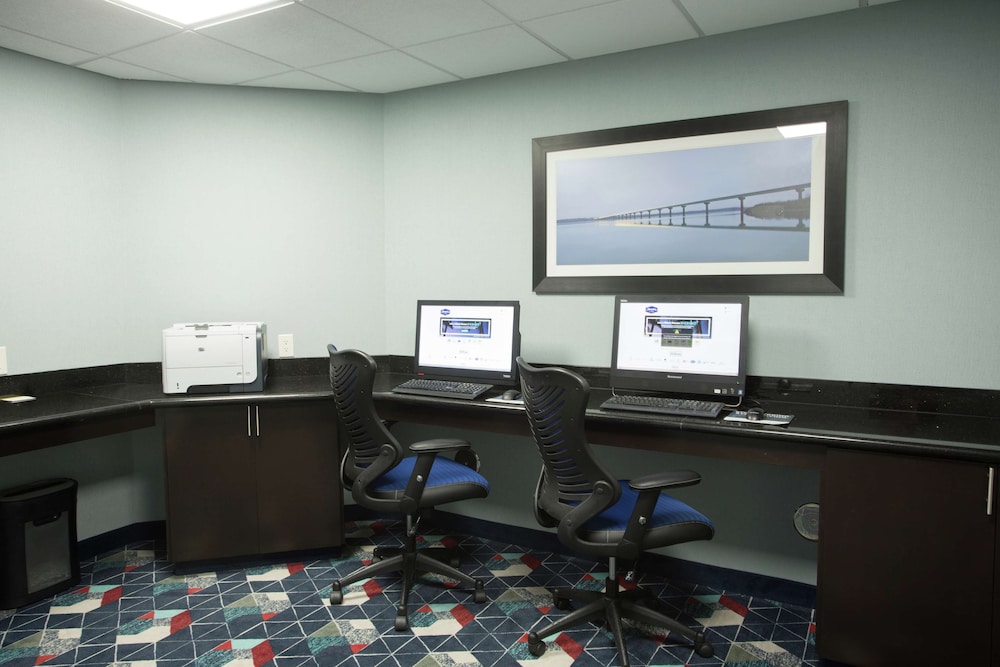 Hampton Inn & Suites Ankeny - photo 46