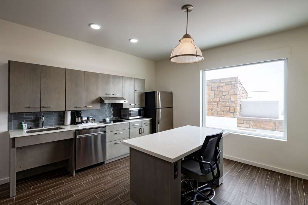 Hyatt House Carlsbad - photo 9