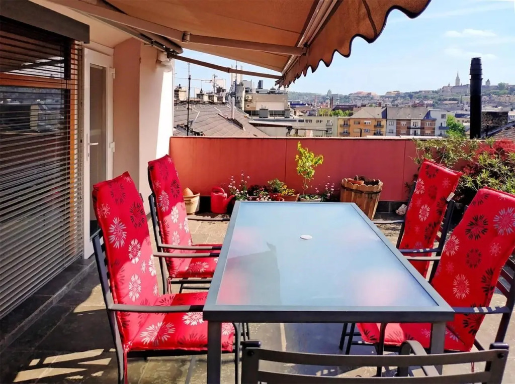 Margaret Apartment for 5 people with Panorama Terrace — 4-Star Luxury Hotel in Budapest, Hungary
