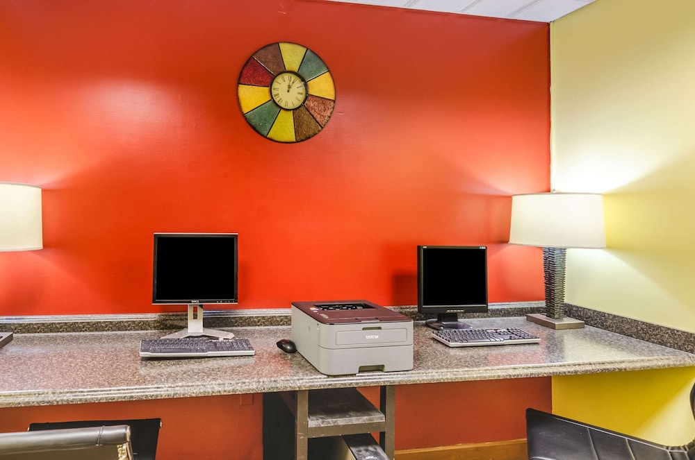Quality Inn Radford West Blacksburg I 81 - photo 35