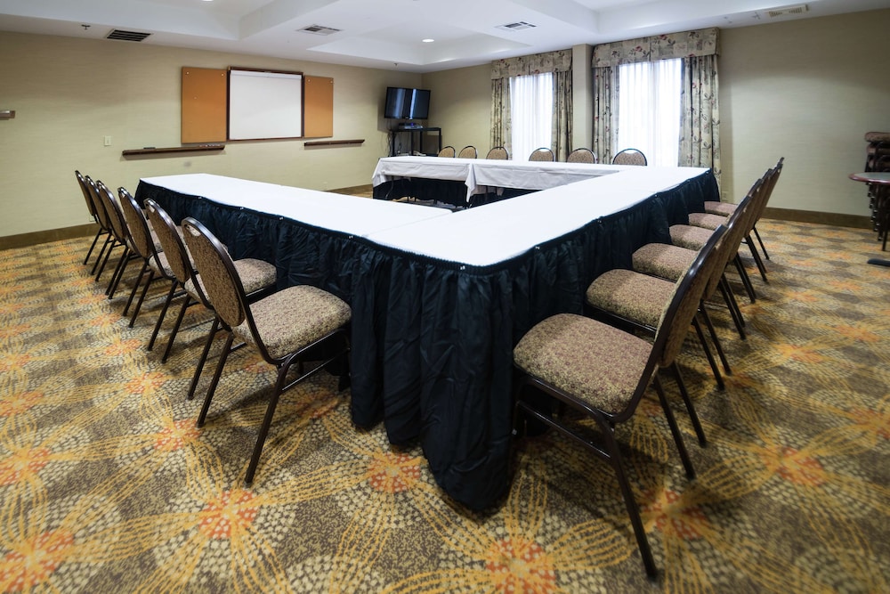 Hampton Inn Tulsa Broken Arrow - photo 51