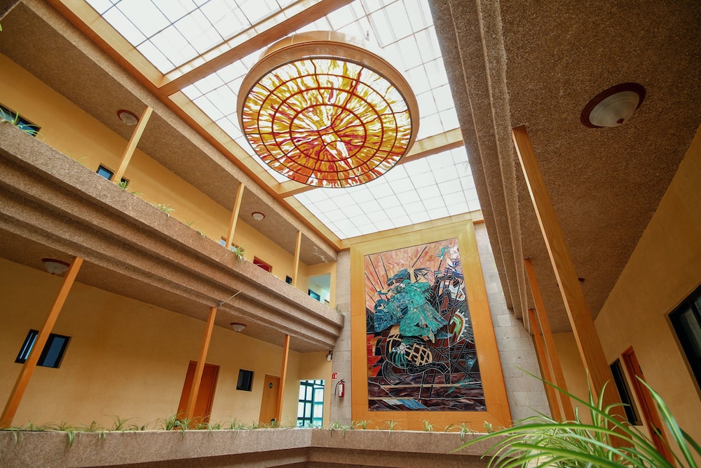 Hotel El Conquistador Monarca — Heroica Zitacuaro