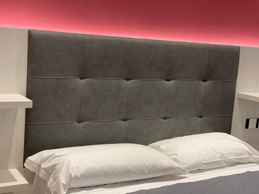 B&B Bertani — 4-Star Luxury Hotel in Modena, Italy