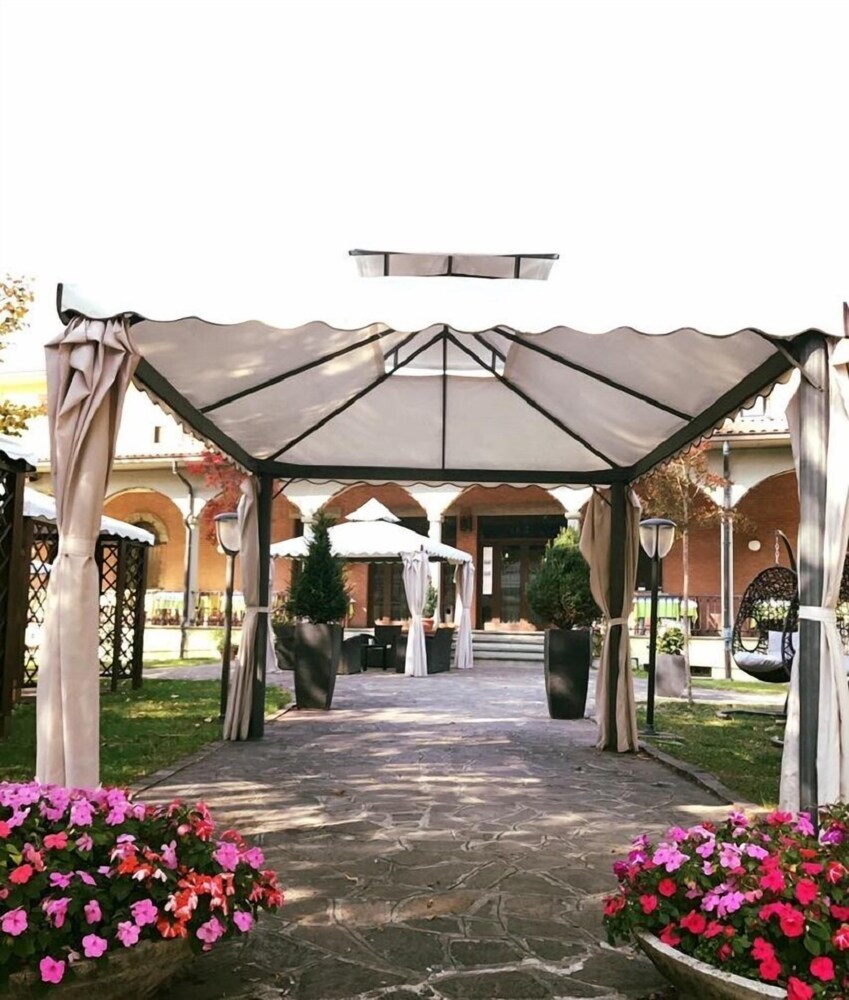 Hotel Ristorante Gallo D'Oro — hotel in Savignano Sul Panaro