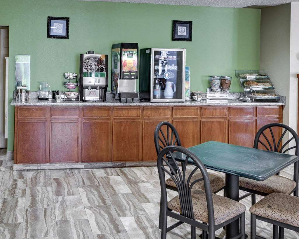 Quality Suites Baton Rouge East Denham Springs - photo 66
