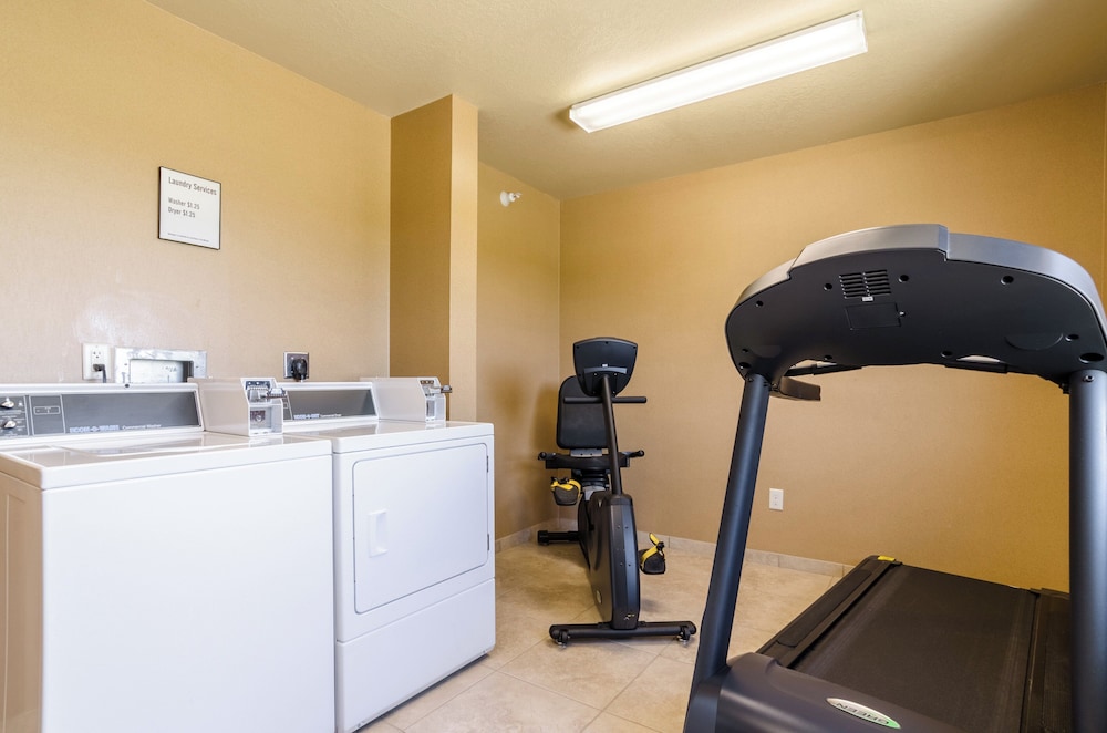 Cobblestone Inn & Suites Cambridge - photo 29