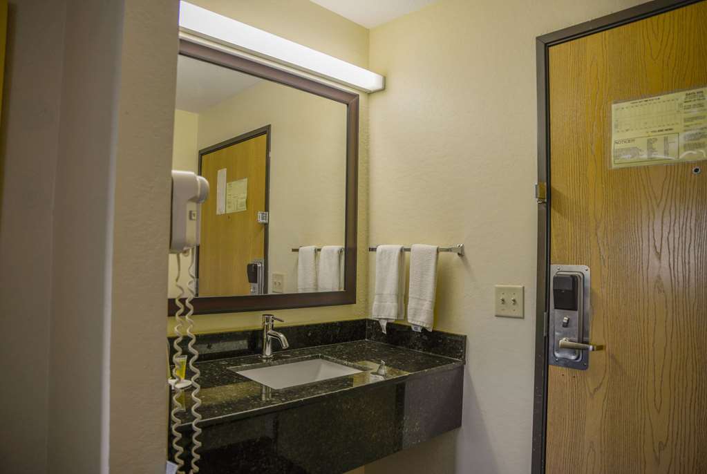 Days Inn by Wyndham Mount Vernon - photo 11