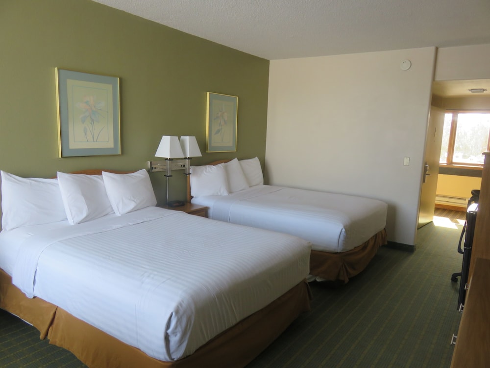 Baymont by Wyndham Fargo - photo 28