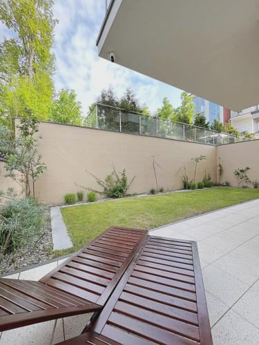 Rewal 6 Person Premium Baltic Apartment with Garden — 4-Star Luxury Hotel in Rewal, Poland